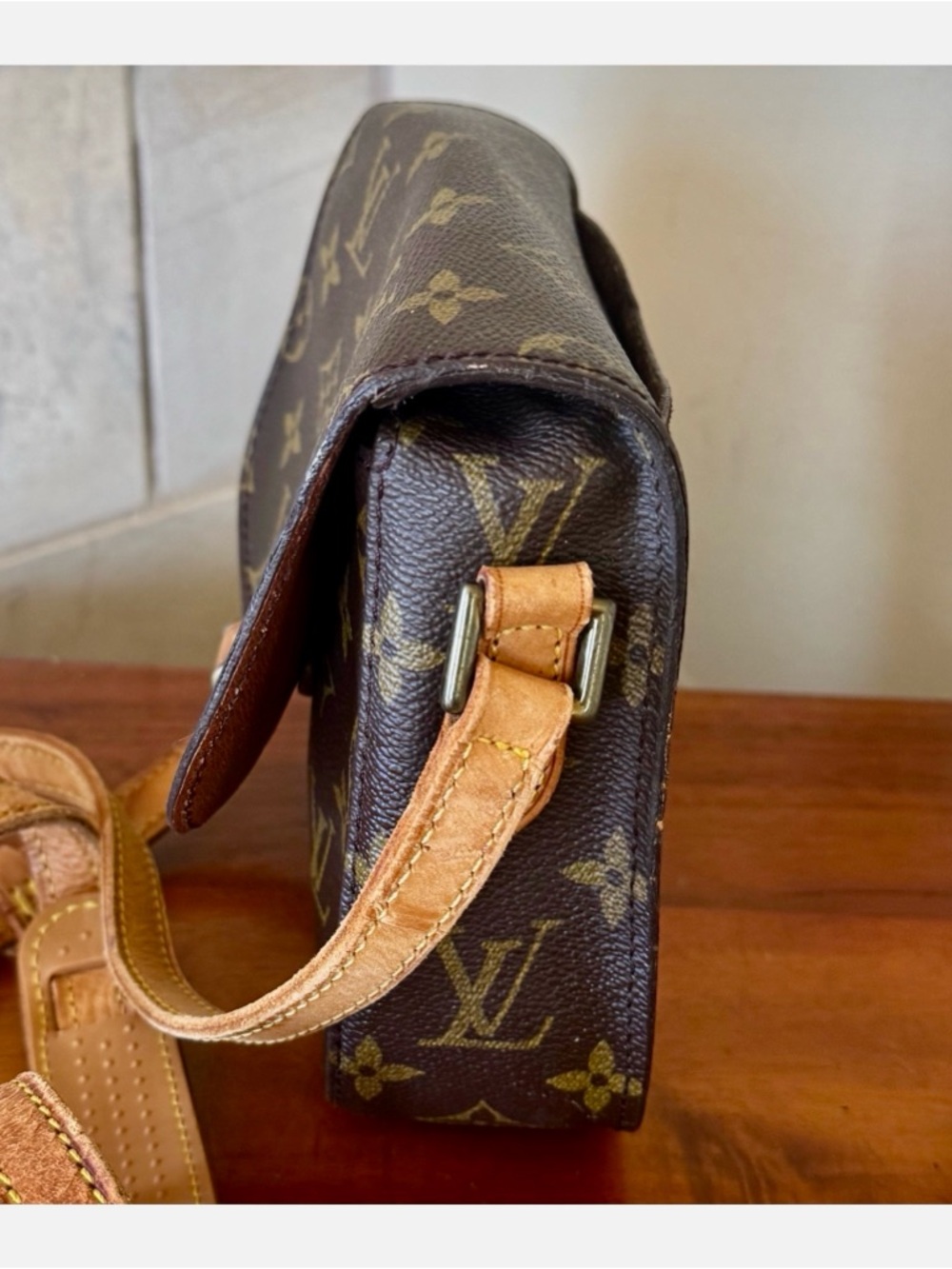 💙SOLD💙LOUIS VUITTON SAINT CLOUD PM SHOULDER BAG - Picture 3 of 16